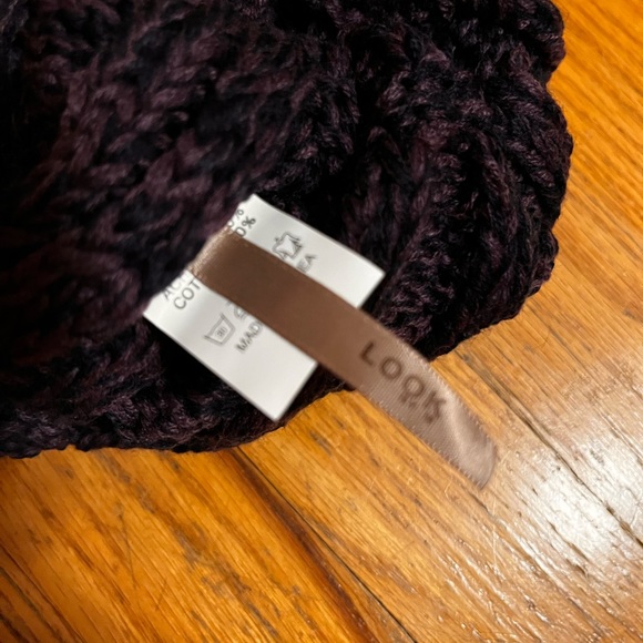 LOOK by M. Chunky Cable Knit Self Pom Beanie Plum/Black NWOT - Picture 4 of 6
